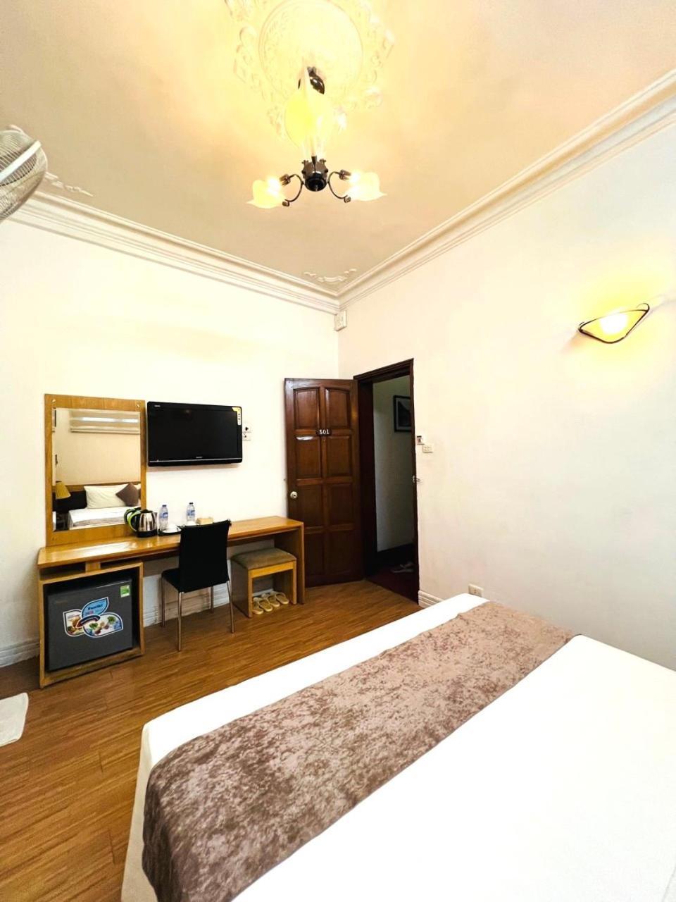 Hanoi Win Hotel & Travel Eksteriør billede